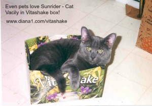 Vitashake with Cat Vacily Pets love Sunrider too www.diana1.com/vitashake